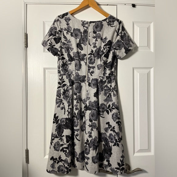Talbots Black and Gray Floral Wool Blend Dress Sz 8 EUC - Picture 6 of 10